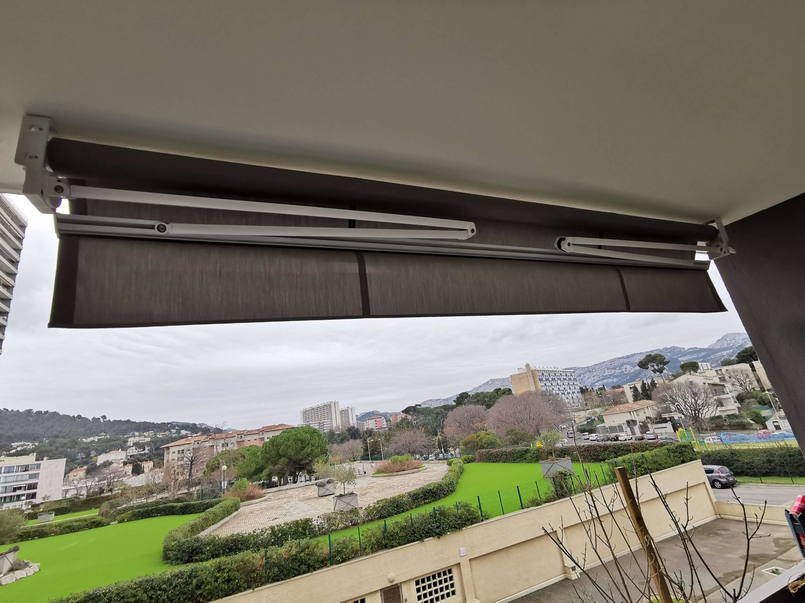 Marseille 9e: store banne