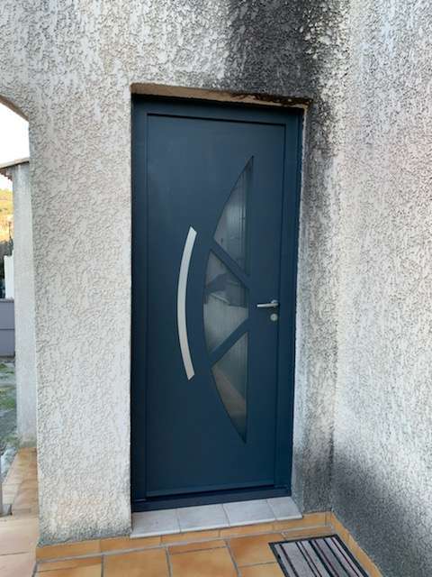 Allauch: porte entrée en Aluminium