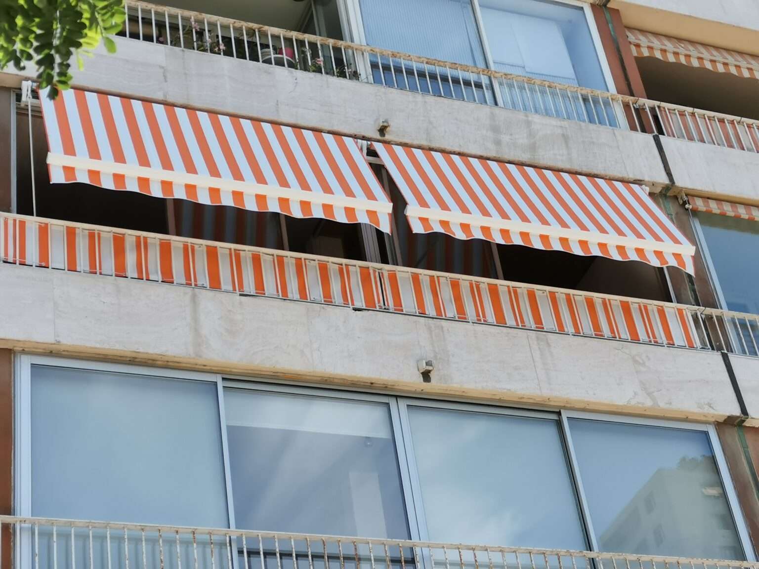 Marseille 9e : store banne à La Rouvière